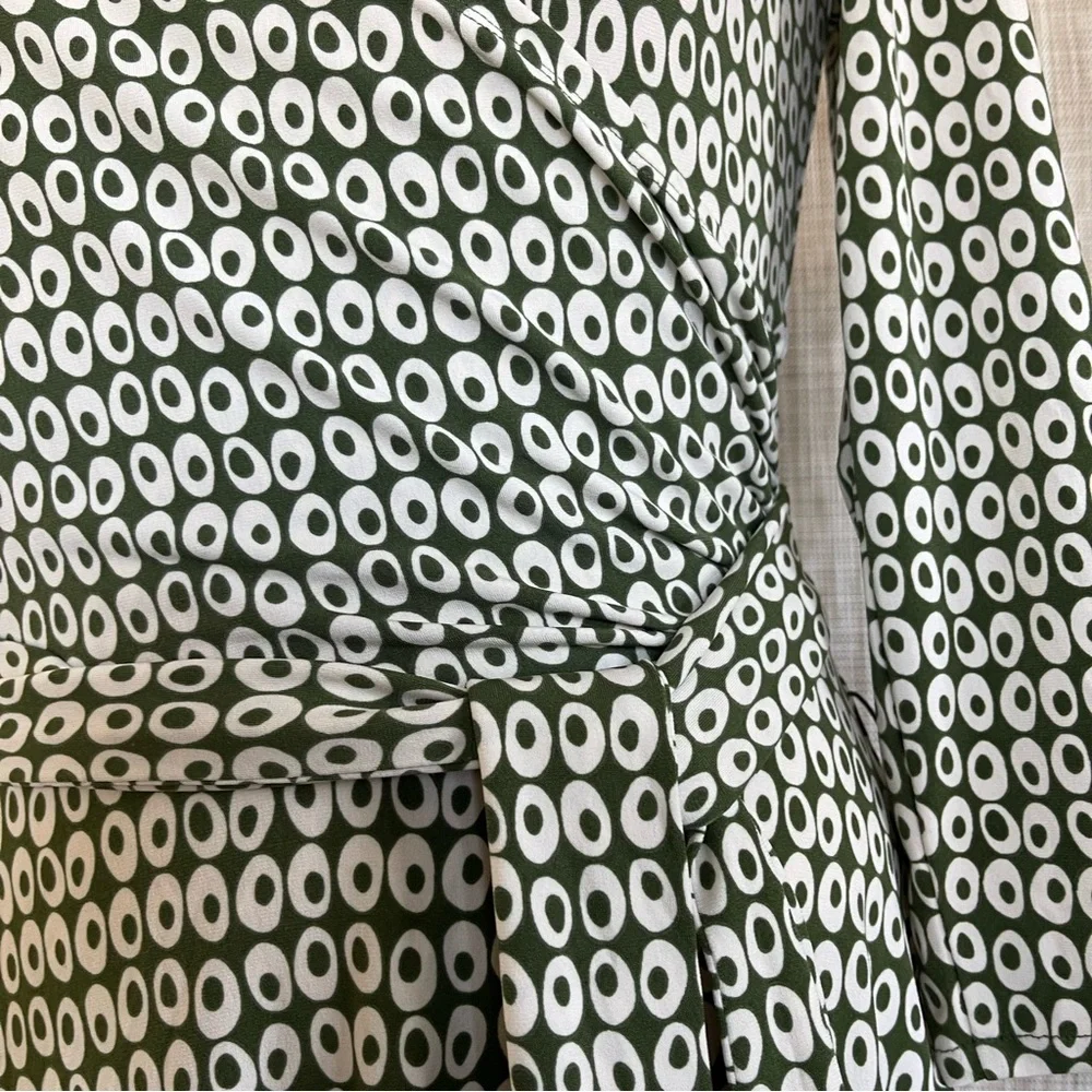 Donna Morgan Wrap Dress - Picture 4 of 4